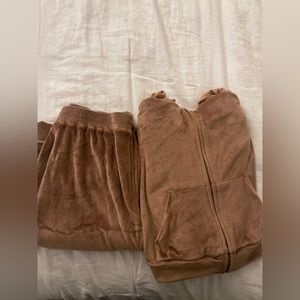 Women Skims Velour set